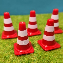 5 Stück Verkehrskegel /...